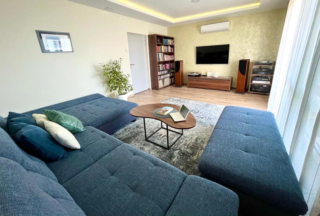 Apartment Maslina Makarska Bagian luar foto